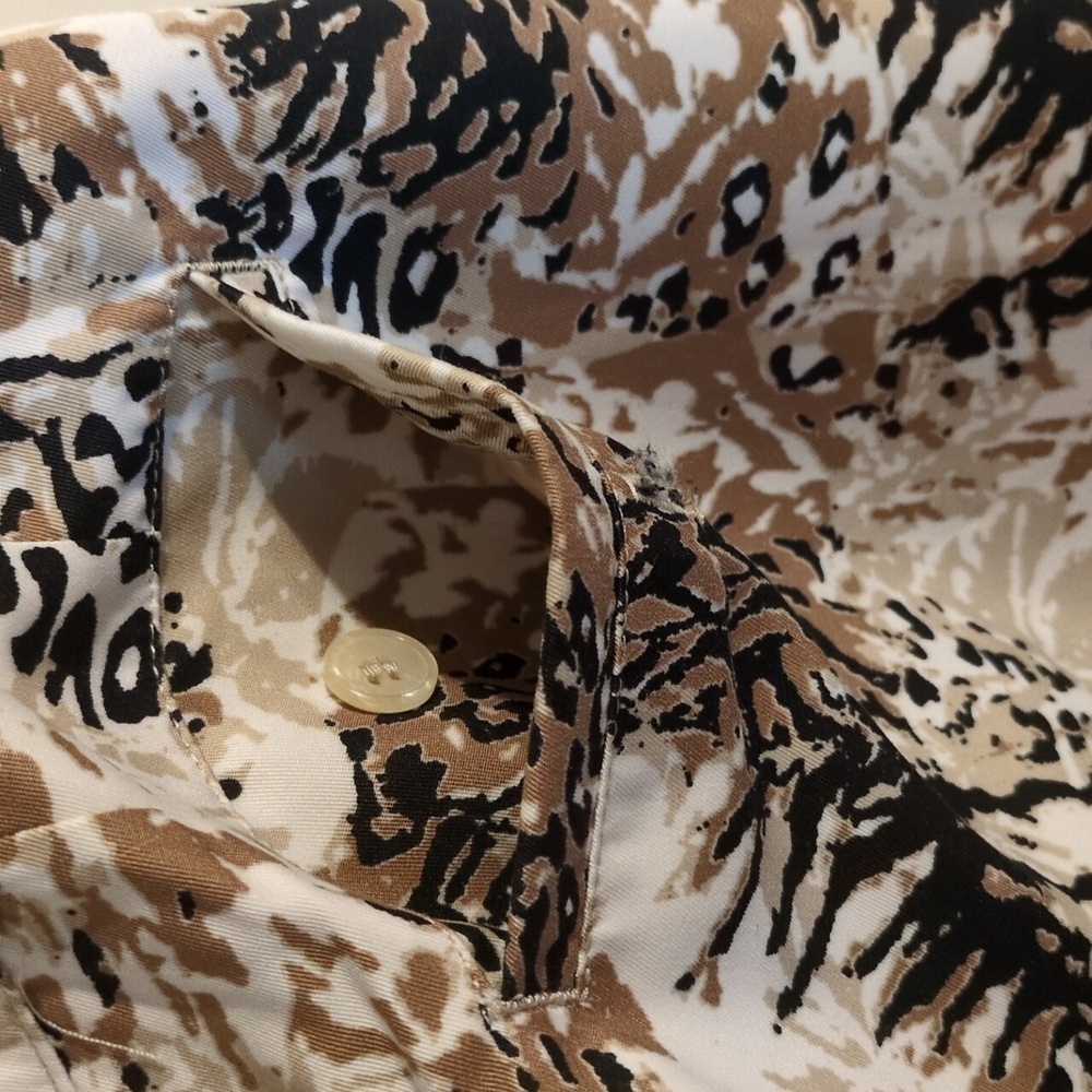 Elevate Your Golf Game with the Allyson Whitmore Animal Print Skort - Picture 7 of 11